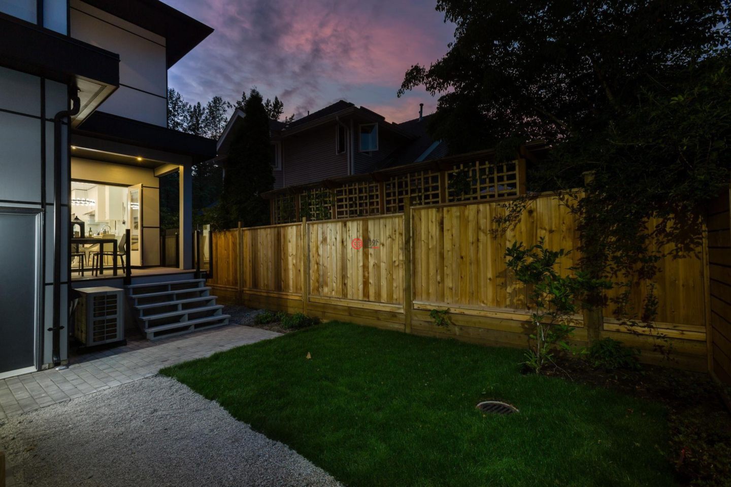 加拿大不列颠哥伦比亚省North Vancouver的公寓,842 St. Denis,编号78525409