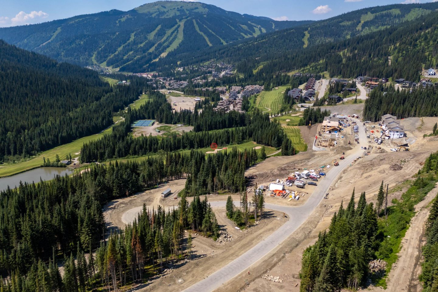 加拿大不列颠哥伦比亚省Sun Peaks的公寓,LOT 4 MCGILLIVRAY LAKE,编号75526920