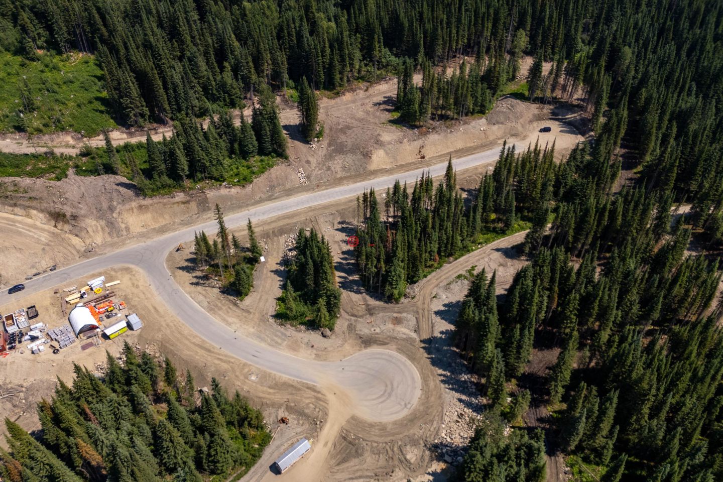 加拿大不列颠哥伦比亚省Sun Peaks的公寓,LOT 4 MCGILLIVRAY LAKE,编号75526920