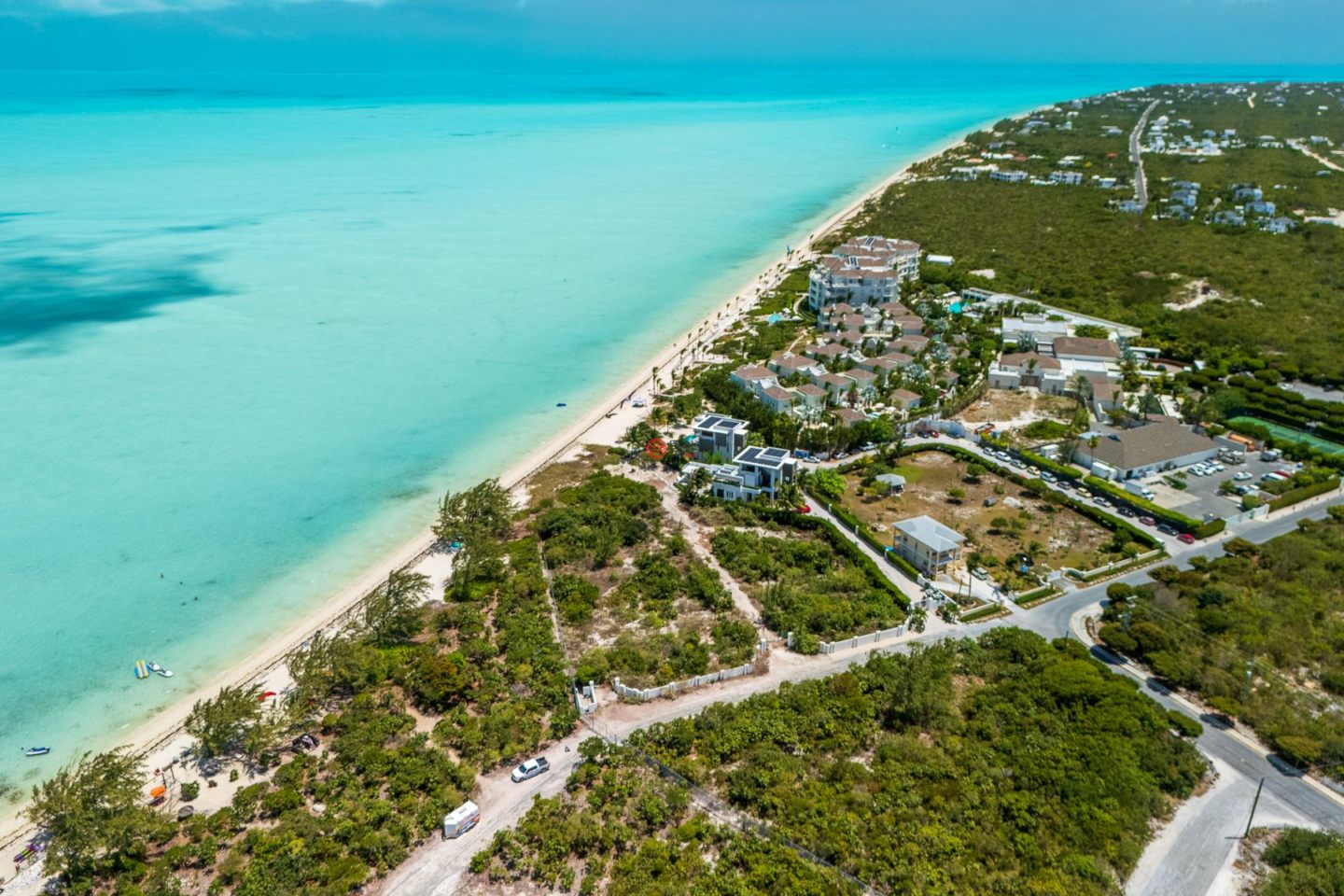 特克斯與凱科斯群島的住宅用地，Beach Front Land Long Bay Hills，编号78100327