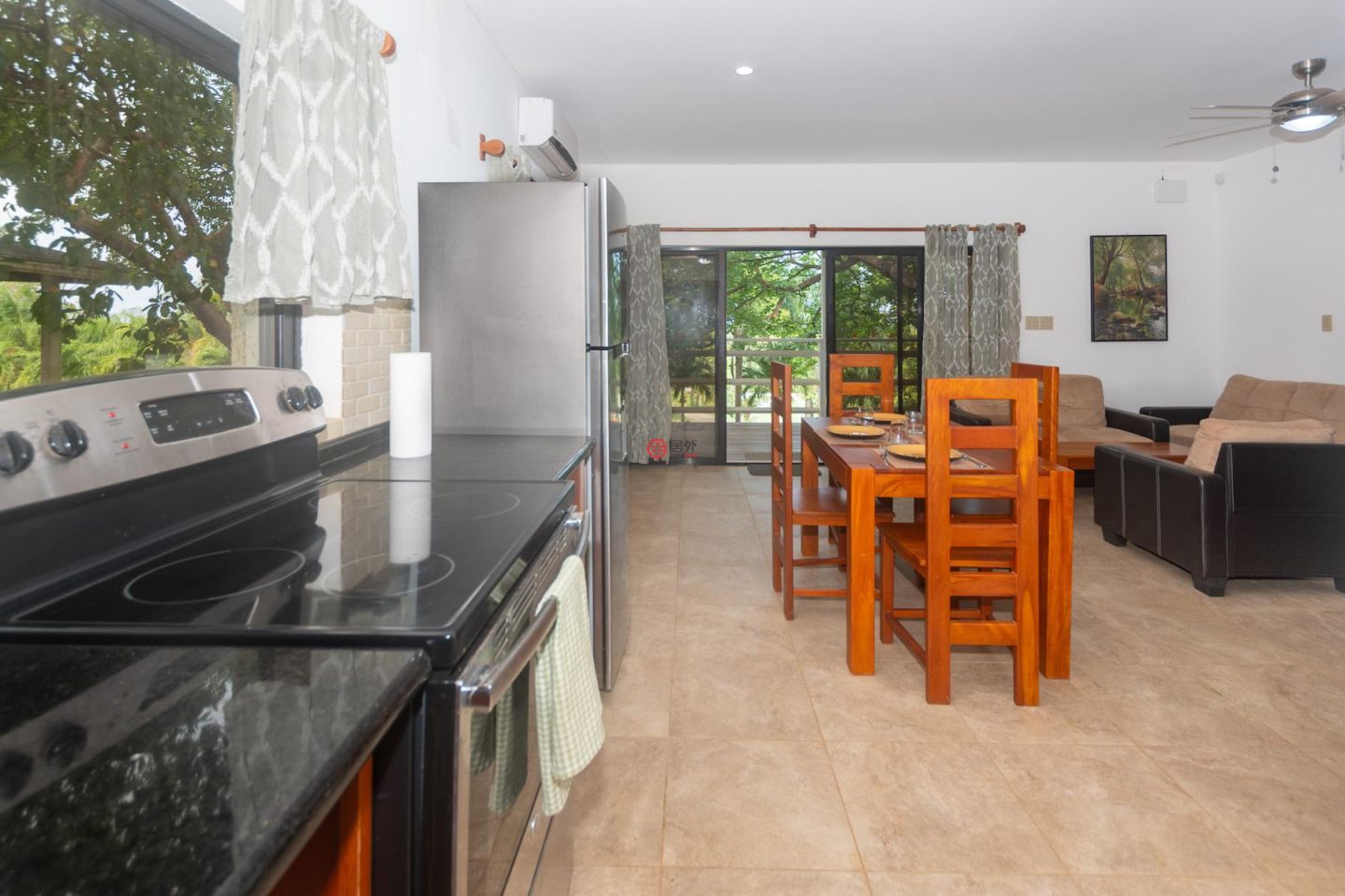 洪都拉斯海湾群岛Roatán的独栋别墅，Modern 2BR Villa in Diamond Hills Resort，编号77143317