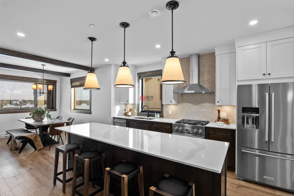 加拿大不列颠哥伦比亚省Sun Peaks的联排别墅，7000 MCGILLIVRAY LAKE，编号75527447