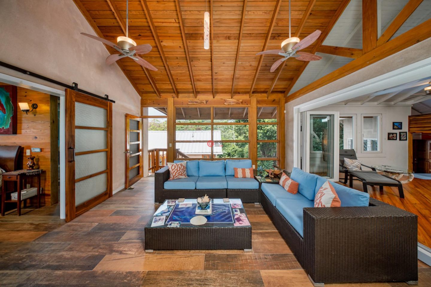 洪都拉斯海湾群岛Roatán的独栋别墅，Island-Style Hillside Haven with Panoramic North Shore Views，编号78473193