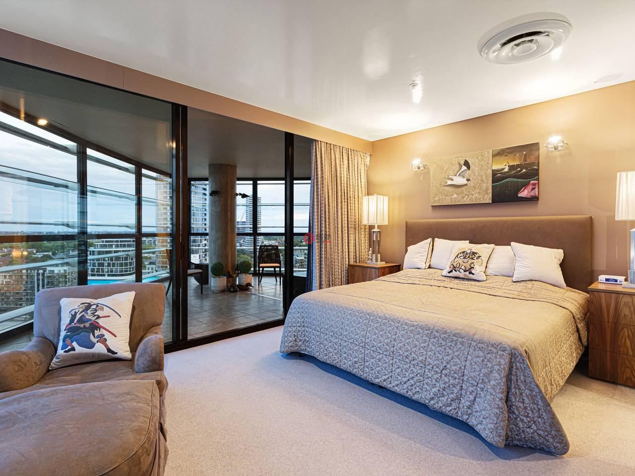 澳大利亚维多利亚州墨尔本的公寓，16A/635-643 St Kilda Road，编号77067417