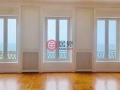 居外网在售法国4卧4卫的公寓总占地257平方米EUR 3,255,000