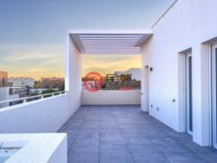 居外网在售法国3卧2卫的公寓总占地94平方米约人民币5,539,560