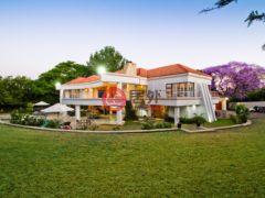 南非豪登省Sandton的独栋别墅，17 Barker Street，编号71750399